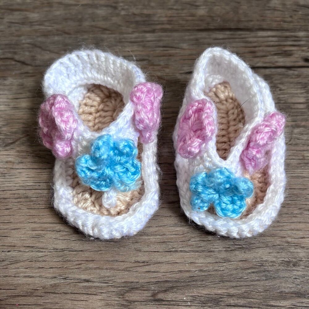 Handmade Crochet Baby Sandals White Pink Blue Flower Wing Accents 4" Shoes EUC